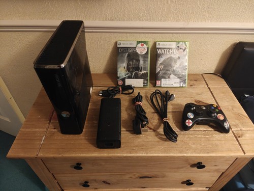 Xbox 360s 250gb console bundle - 360s,