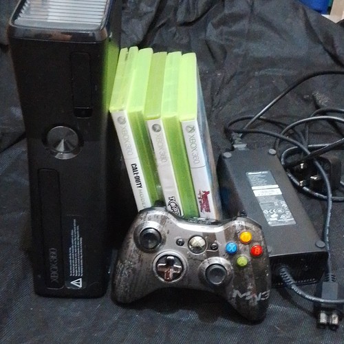 Xbox 360 slim - xbox, mw3