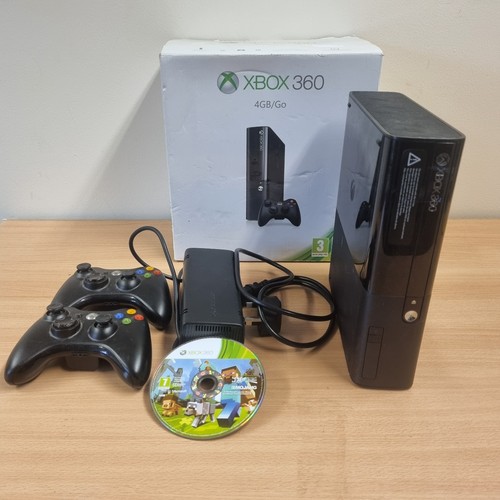 Xbox 360 4gb - 360, boxed