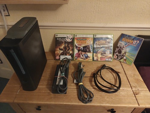 Xbox 360 14gb console bundle - xbox,