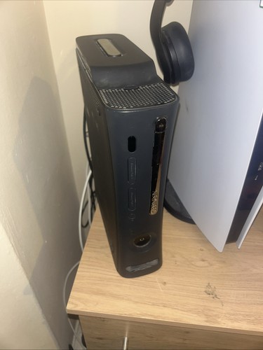 Xbox 360 elite - 360,